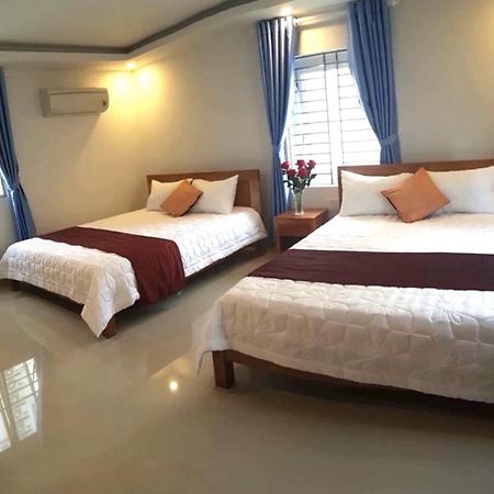 Hoa Anh Dao Hotel Da Nang Exterior photo