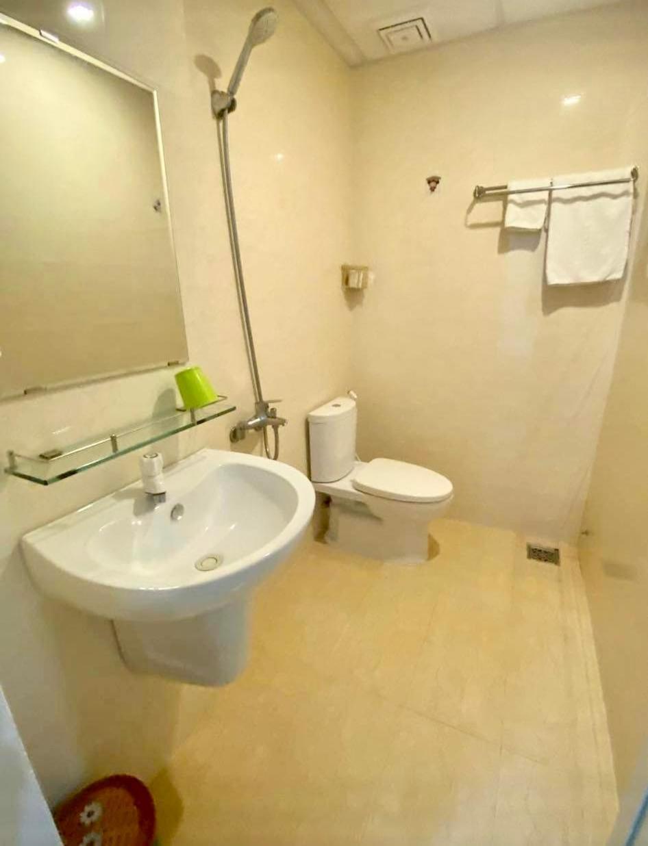 Hoa Anh Dao Hotel Da Nang Room photo